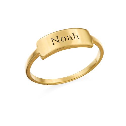 Classic Nameplate Ring in 18k Gold Plating