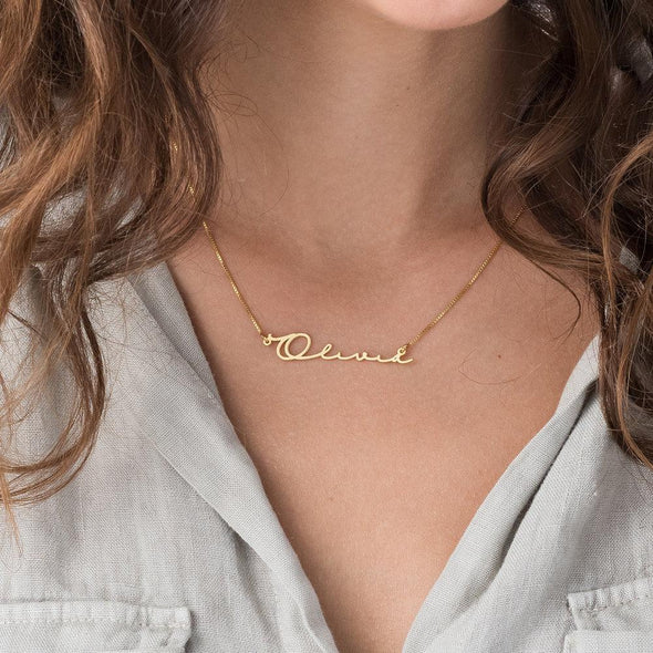 Feminine Name Necklace Gold Plated
